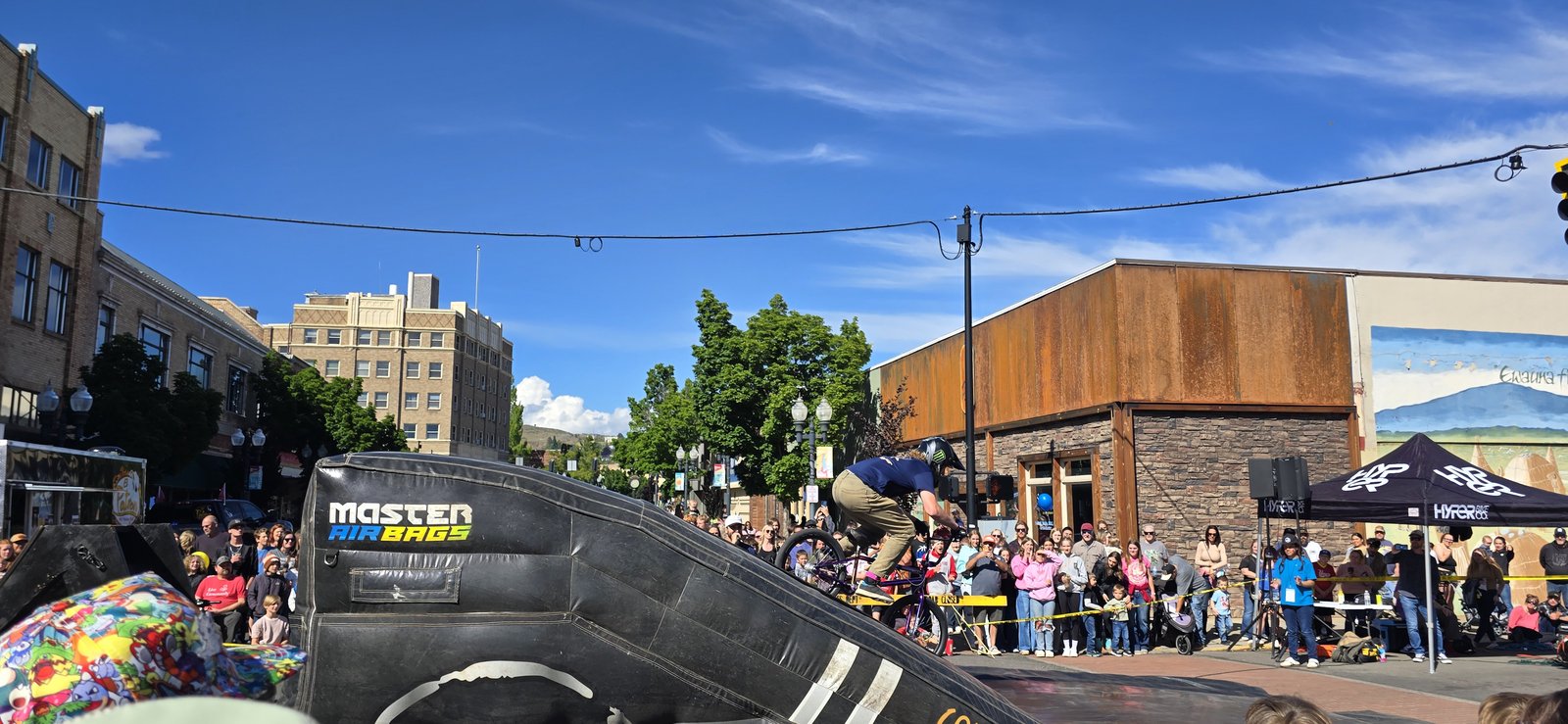 Crowds filled downtown Klamath Falls for the Greater Klamath CityFest on May 30. Photo by Troy Miller, Klamath Living.
