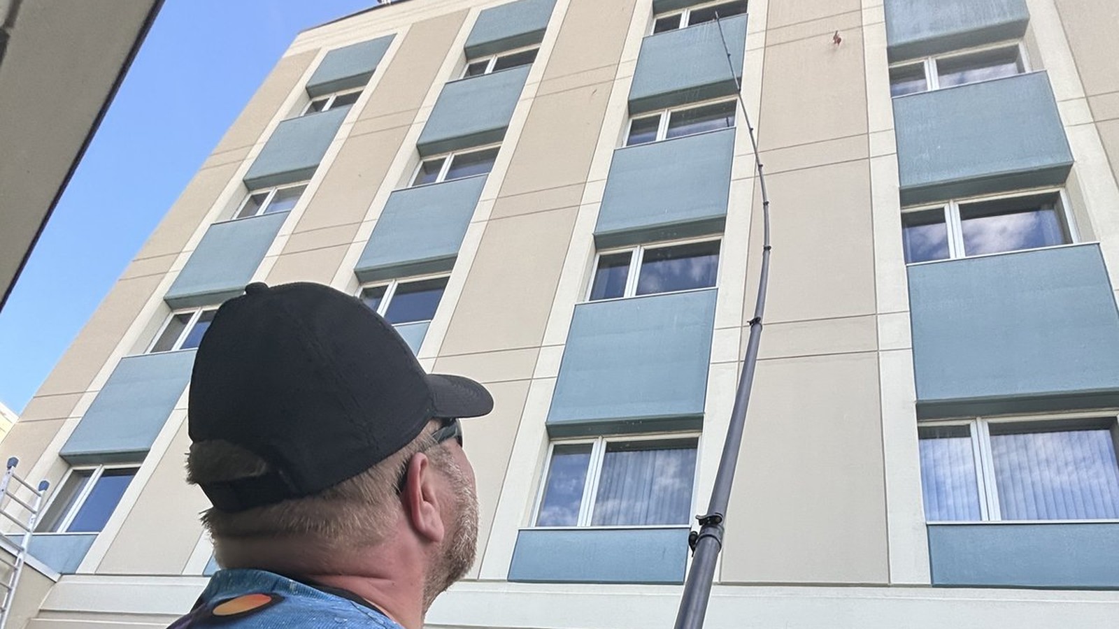 Freshly Squeeged LLC — window cleaning, gutters, and winter snow removal from a craftsman who learned the trade in Alaska