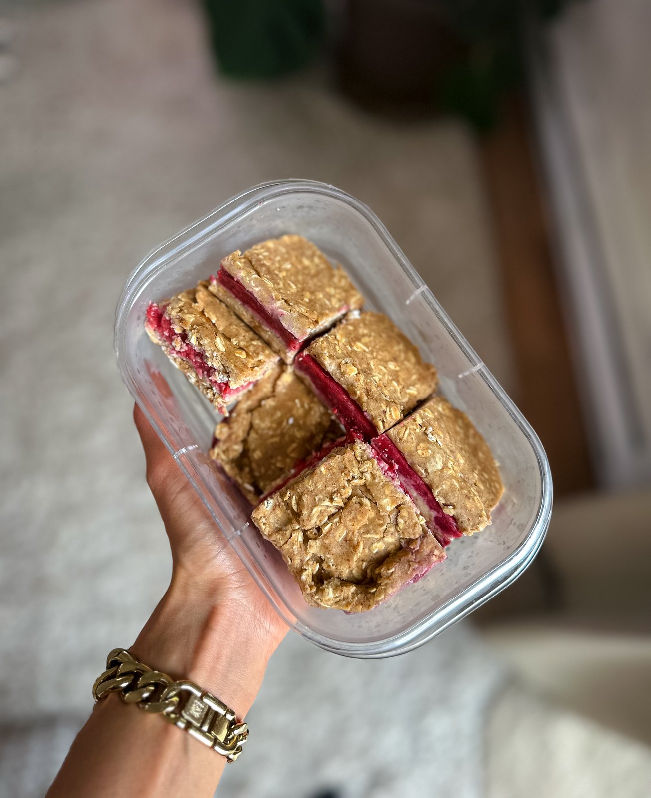 No-Bake Berry Oat Bars — pre-workout snack, post-dinner dessert, 10 minutes to make