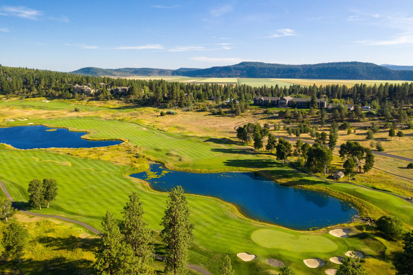 Running Y Resort — Klamath Basin's premier hospitality destination, anchored by the Arnold Palmer Signature Golf Course (ranked top in the Pacific Northwest). Lodge, townhomes, cabins, spa, sports center, and 18,000+ sq ft of event space.