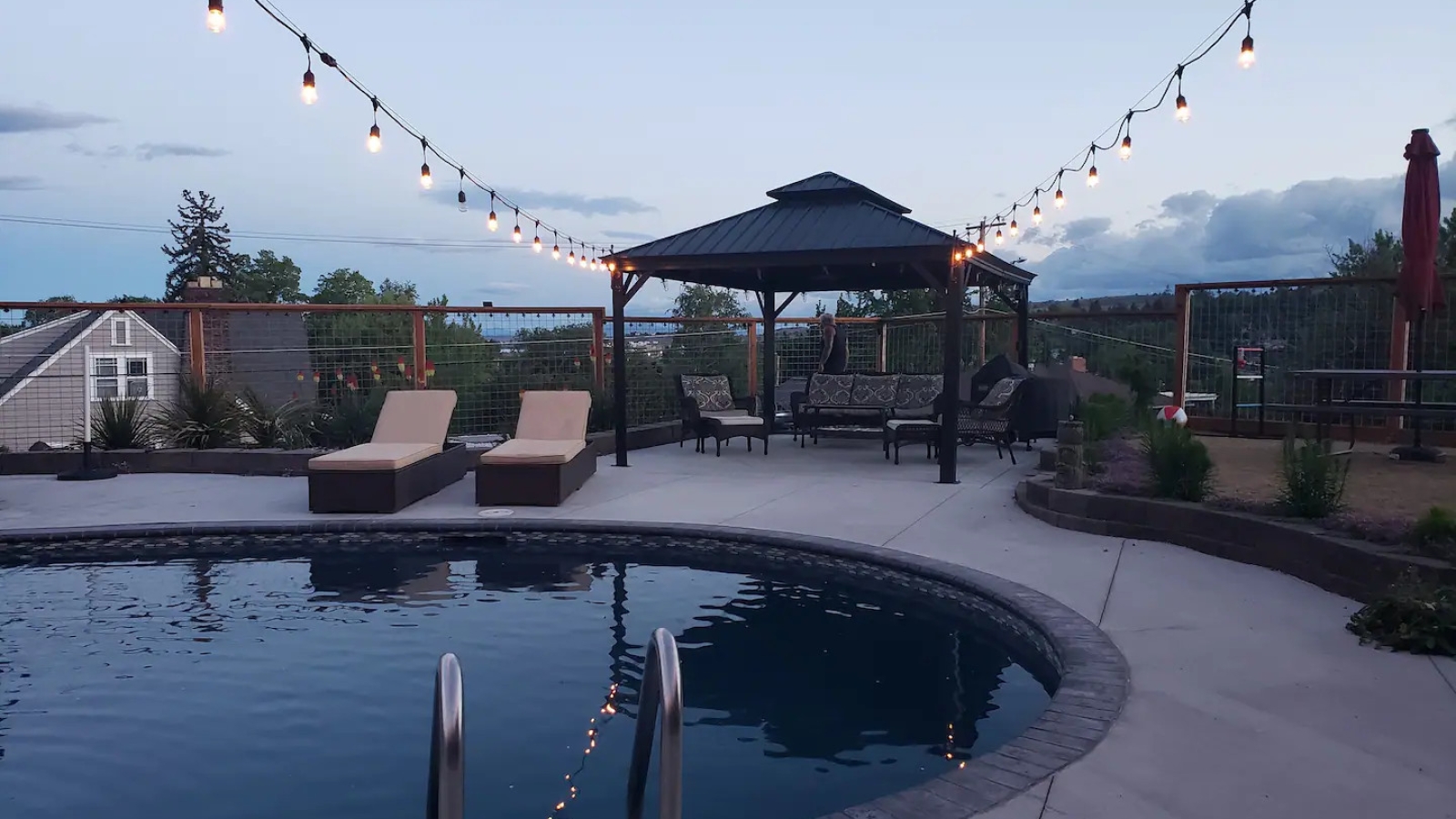 Casa Del Moro Klamath Falls Oregon Pool